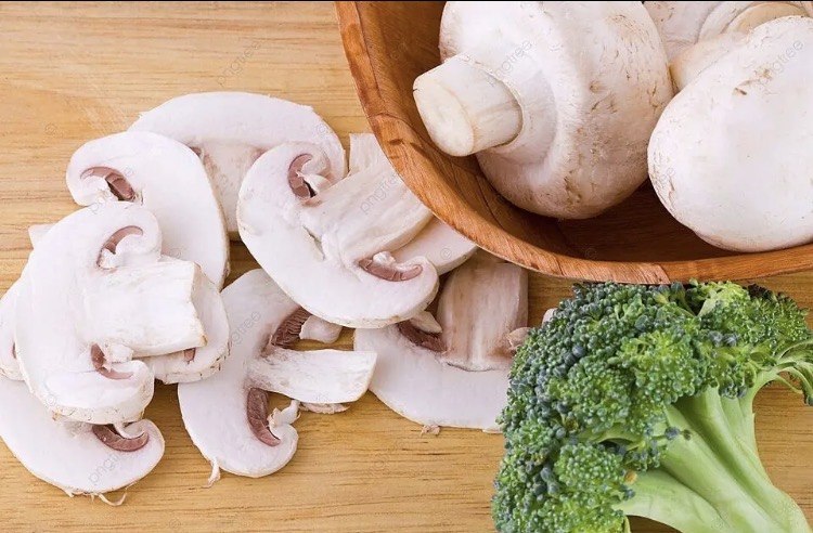 Mushrooms and vegetables